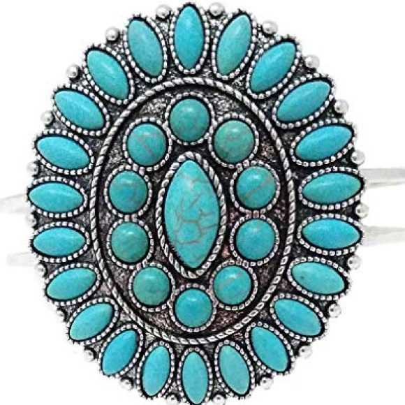 5 ⭐️ Rated Western Concho Hinge Navajo Bracelet - Picture 4 of 8